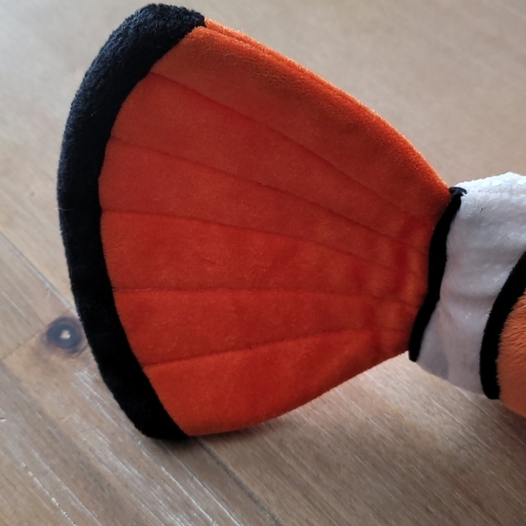 Authentic Disney Store Original Nemo Plush - Picture 12 of 15